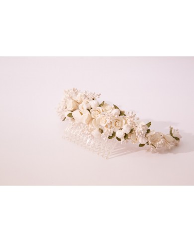 Bridal headband with flowers